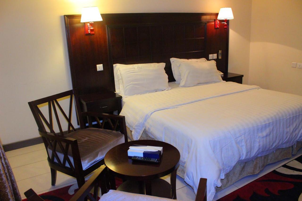 Al Harira Al Motamaiza Furnished Apartment Jiddah Esterno foto
